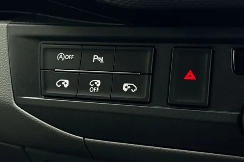 PJ73AWX Volkswagen Transporter Shuttle 2.0 TDI 204PS SE Minibus DSG-ABT Sportsline Special Build Thumbnail #57