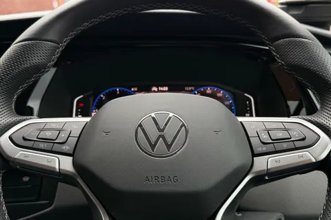 PJ73AWX Volkswagen Transporter Shuttle 2.0 TDI 204PS SE Minibus DSG-ABT Sportsline Special Build Thumbnail #61