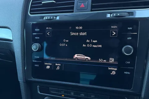 36 of 52 for Volkswagen Golf 1.6 TDI Match Euro 6 (s/s) 5dr