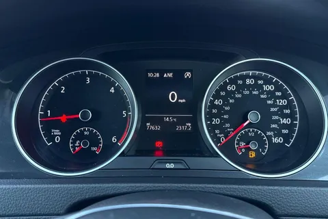 37 of 52 for Volkswagen Golf 1.6 TDI Match Euro 6 (s/s) 5dr