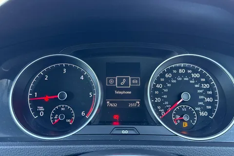 40 of 52 for Volkswagen Golf 1.6 TDI Match Euro 6 (s/s) 5dr