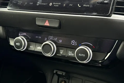 BL72YXG Honda Jazz 1.5 h i-MMD SR eCVT Euro 6 (s/s) 5dr Thumbnail #16