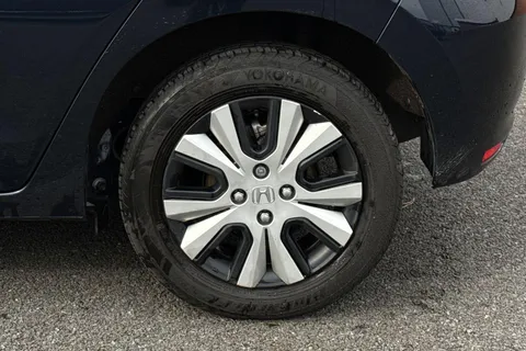 BL72YXG Honda Jazz 1.5 h i-MMD SR eCVT Euro 6 (s/s) 5dr Thumbnail #24