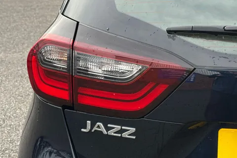 BL72YXG Honda Jazz 1.5 h i-MMD SR eCVT Euro 6 (s/s) 5dr Thumbnail #32