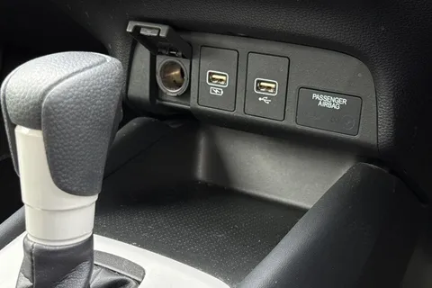 BL72YXG Honda Jazz 1.5 h i-MMD SR eCVT Euro 6 (s/s) 5dr Thumbnail #36