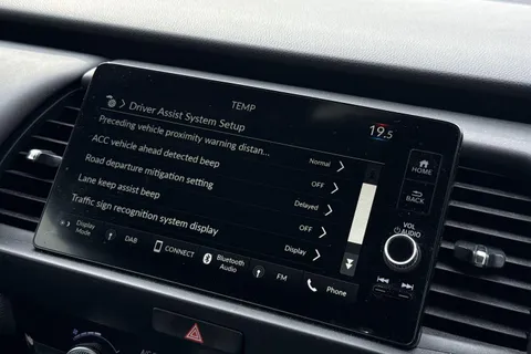 BL72YXG Honda Jazz 1.5 h i-MMD SR eCVT Euro 6 (s/s) 5dr Thumbnail #42