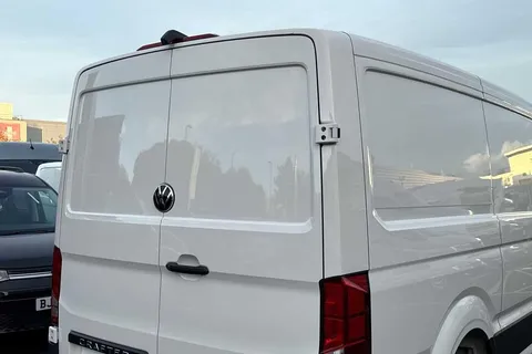 31 of 50 for Volkswagen Crafter 2.0 TDI 163PS HDE Commerce Plus Low Roof Van Auto +Tow Pack