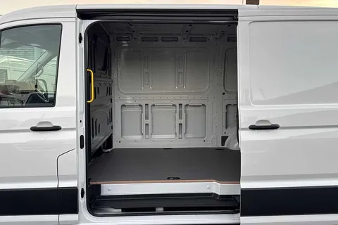 49 of 50 for Volkswagen Crafter 2.0 TDI 163PS HDE Commerce Plus Low Roof Van Auto +Tow Pack