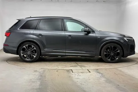 4 of 13 for Audi Q7 SUV Black Edition 50 TDI quattro 286 PS tiptronic