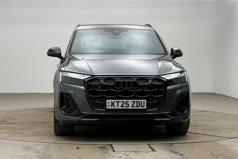 8 of 13 for Audi Q7 SUV Black Edition 50 TDI quattro 286 PS tiptronic