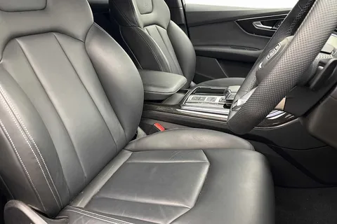 11 of 13 for Audi Q7 SUV Black Edition 50 TDI quattro 286 PS tiptronic