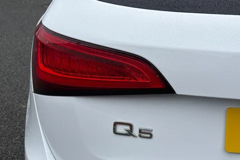 PK16PJV Audi Q5 2.0 TDI S line Plus quattro Euro 6 (s/s) 5dr Thumbnail #32