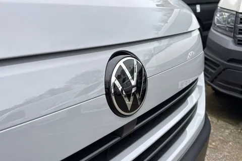 PK26AFY Volkswagen Transporter 2.0 TDI 110 Commerce Van Thumbnail #27
