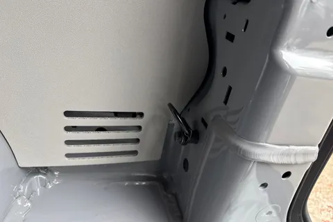 PK26AFY Volkswagen Transporter 2.0 TDI 110 Commerce Van Thumbnail #29