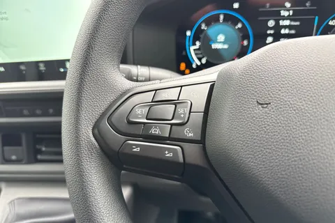 PK26AFY Volkswagen Transporter 2.0 TDI 110 Commerce Van Thumbnail #36