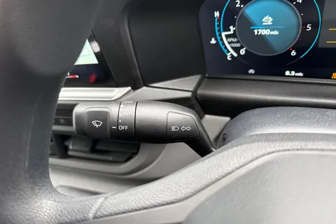 PK26AFY Volkswagen Transporter 2.0 TDI 110 Commerce Van Thumbnail #38