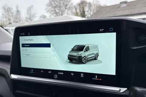 PK26AFY Volkswagen Transporter 2.0 TDI 110 Commerce Van Thumbnail #42