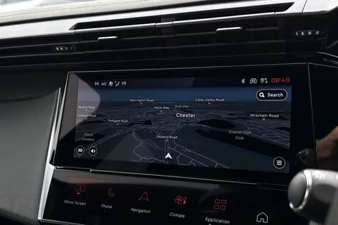 KM25UHD PEUGEOT 308 1.2 HYBRID GT e-DSC6 Euro 6 (s/s) 5dr Thumbnail #17