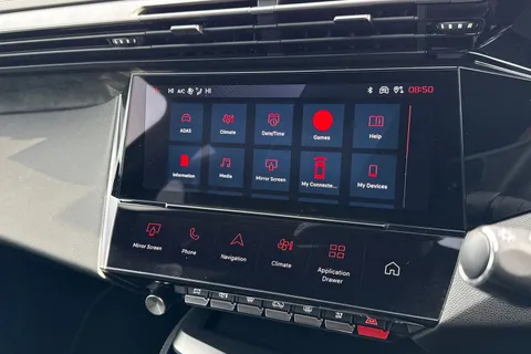 KM25UHD PEUGEOT 308 1.2 HYBRID GT e-DSC6 Euro 6 (s/s) 5dr Thumbnail #44