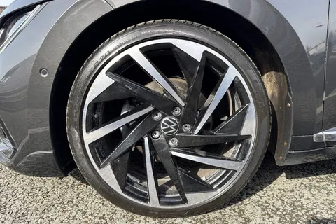 YB71XUZ Volkswagen Arteon 2.0 TDI 200PS R-Line 5dr DSG ⭐ 20' Nashville alloy With DCC,  Park Assist⭐ Thumbnail #13