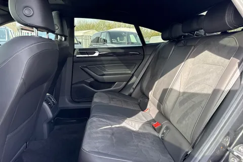 YB71XUZ Volkswagen Arteon 2.0 TDI 200PS R-Line 5dr DSG ⭐ 20' Nashville alloy With DCC,  Park Assist⭐ Thumbnail #34