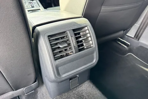 YB71XUZ Volkswagen Arteon 2.0 TDI 200PS R-Line 5dr DSG ⭐ 20' Nashville alloy With DCC,  Park Assist⭐ Thumbnail #36