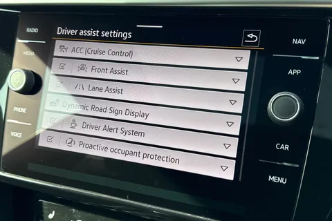 YB71XUZ Volkswagen Arteon 2.0 TDI 200PS R-Line 5dr DSG ⭐ 20' Nashville alloy With DCC,  Park Assist⭐ Thumbnail #54