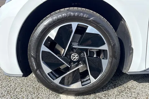 11 of 56 for VOLKSWAGEN ID.3 125kW Match Pure 52kWh 5dr Auto