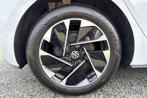 12 of 56 for VOLKSWAGEN ID.3 125kW Match Pure 52kWh 5dr Auto