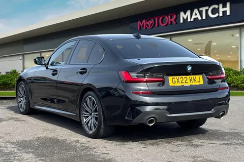 GX22KKJ BMW 3 Series 2.0 320i M Sport Auto Euro 6 (s/s) 4dr Thumbnail #3