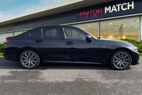 GX22KKJ BMW 3 Series 2.0 320i M Sport Auto Euro 6 (s/s) 4dr Thumbnail #4