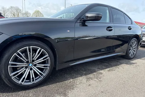 GX22KKJ BMW 3 Series 2.0 320i M Sport Auto Euro 6 (s/s) 4dr Thumbnail #29