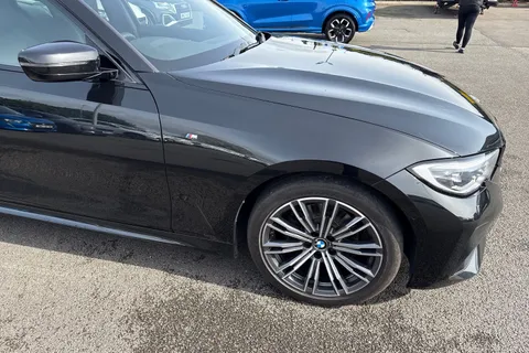 GX22KKJ BMW 3 Series 2.0 320i M Sport Auto Euro 6 (s/s) 4dr Thumbnail #37
