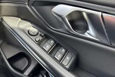 GX22KKJ BMW 3 Series 2.0 320i M Sport Auto Euro 6 (s/s) 4dr Thumbnail #44