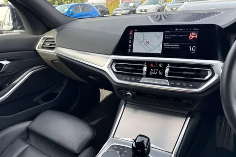 GX22KKJ BMW 3 Series 2.0 320i M Sport Auto Euro 6 (s/s) 4dr Thumbnail #45