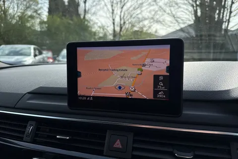 HC19GYD Audi A4 Avant 2.0 TFSI 35 S line Euro 6 (s/s) 5dr Thumbnail #13