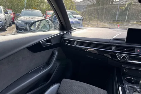 HC19GYD Audi A4 Avant 2.0 TFSI 35 S line Euro 6 (s/s) 5dr Thumbnail #16