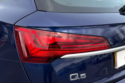 PJ24HJU Audi Q5 Sport 40 TDI quattro 204 PS S tronic Thumbnail #9