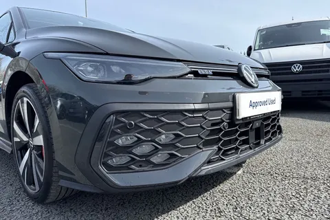 CX75KNS Volkswagen Golf 1.5 TSI 272 GTE eHybrid 5dr DSG⭐ Leather, Sunroof, DCC, Heads Up, Black Pac Thumbnail #9