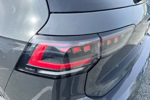 CX75KNS Volkswagen Golf 1.5 TSI 272 GTE eHybrid 5dr DSG⭐ Leather, Sunroof, DCC, Heads Up, Black Pac Thumbnail #25