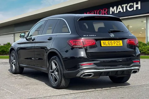 NL69PZS Mercedes-Benz Glc 2.0 GLC220d AMG Line G-Tronic+ 4MATIC Euro 6 (s/s) 5dr Thumbnail #3