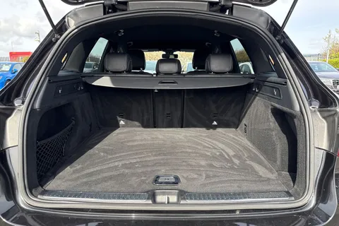 NL69PZS Mercedes-Benz Glc 2.0 GLC220d AMG Line G-Tronic+ 4MATIC Euro 6 (s/s) 5dr Thumbnail #8
