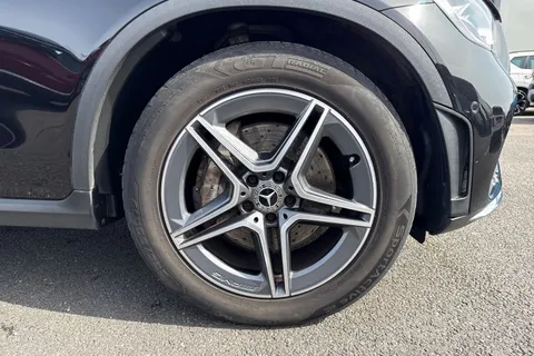 NL69PZS Mercedes-Benz Glc 2.0 GLC220d AMG Line G-Tronic+ 4MATIC Euro 6 (s/s) 5dr Thumbnail #11