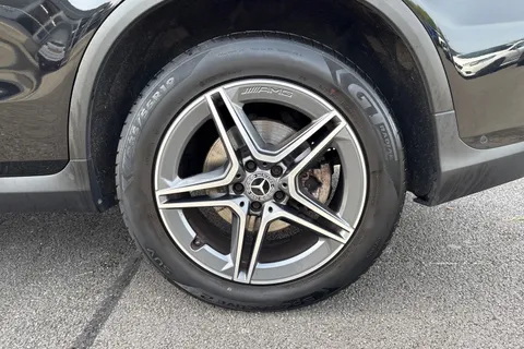 NL69PZS Mercedes-Benz Glc 2.0 GLC220d AMG Line G-Tronic+ 4MATIC Euro 6 (s/s) 5dr Thumbnail #13