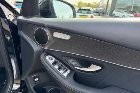 NL69PZS Mercedes-Benz Glc 2.0 GLC220d AMG Line G-Tronic+ 4MATIC Euro 6 (s/s) 5dr Thumbnail #22