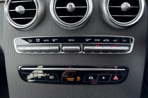 NL69PZS Mercedes-Benz Glc 2.0 GLC220d AMG Line G-Tronic+ 4MATIC Euro 6 (s/s) 5dr Thumbnail #23