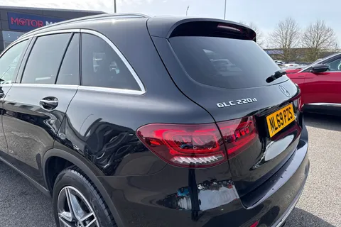 NL69PZS Mercedes-Benz Glc 2.0 GLC220d AMG Line G-Tronic+ 4MATIC Euro 6 (s/s) 5dr Thumbnail #31