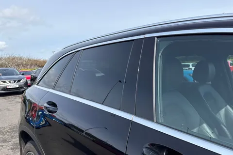 NL69PZS Mercedes-Benz Glc 2.0 GLC220d AMG Line G-Tronic+ 4MATIC Euro 6 (s/s) 5dr Thumbnail #36