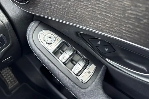 NL69PZS Mercedes-Benz Glc 2.0 GLC220d AMG Line G-Tronic+ 4MATIC Euro 6 (s/s) 5dr Thumbnail #46