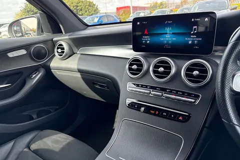 NL69PZS Mercedes-Benz Glc 2.0 GLC220d AMG Line G-Tronic+ 4MATIC Euro 6 (s/s) 5dr Thumbnail #47